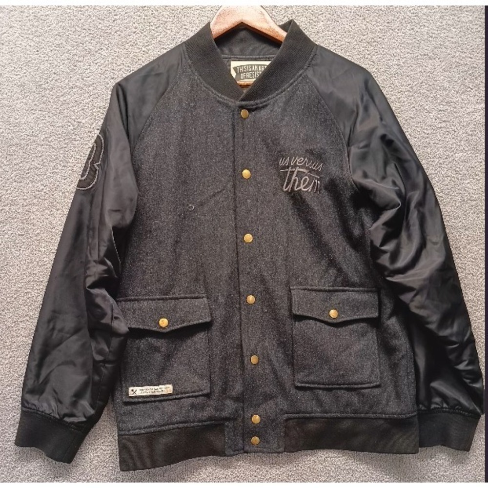 Us Versus Them Wool‎ Varsity Jacket Men's M Black Snap Front Quilted Lining